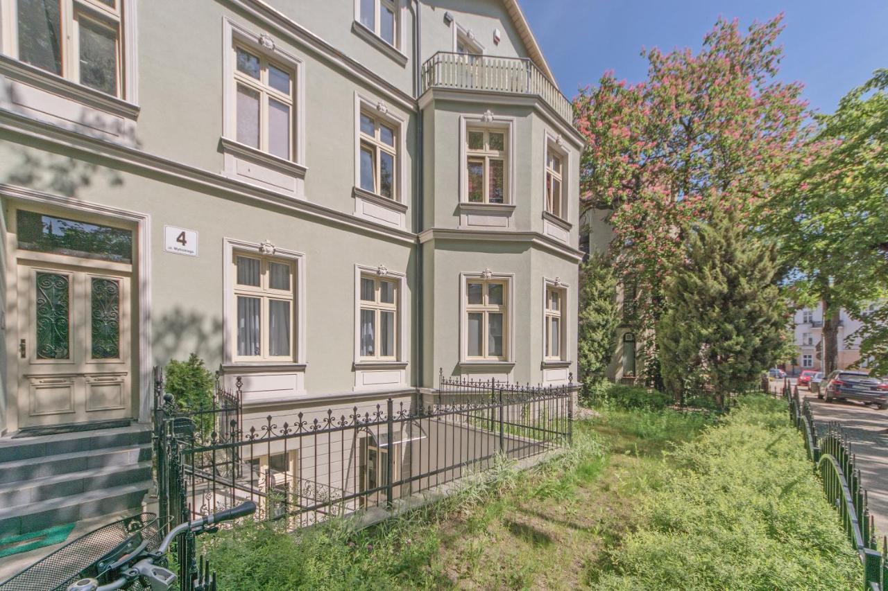 Studio Four - Prywatne Wejscie I Taras W Centrum Sopotu Exterior photo
